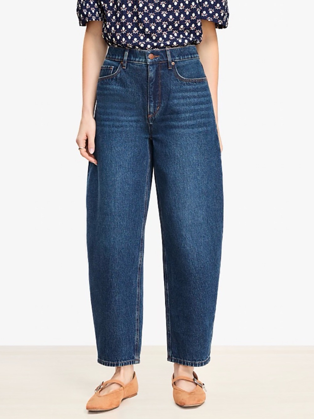 LOFT Curvy Barrel Jeans Size 29